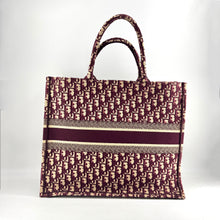 Load image into Gallery viewer, Dior Oblique Large Book Tote Burgundy