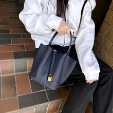 Load image into Gallery viewer, Hermes Picotin Lock 22 Touch Blue