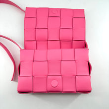 Load image into Gallery viewer, BOTTEGA VENETA Pink Cassette Bag