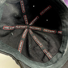 Load image into Gallery viewer, Laurence&Chico Black Cap with Pearl