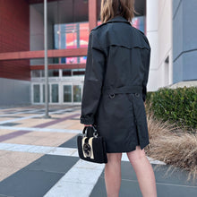 Load image into Gallery viewer, Burberry trench coat