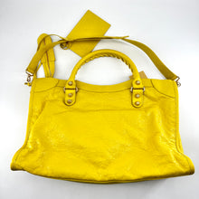 Load image into Gallery viewer, Balenciaga City Giant Bag Leather Medium