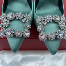 Load image into Gallery viewer, Roger vivier Natural Flower Strass Buckle Satin Point Toe Pum