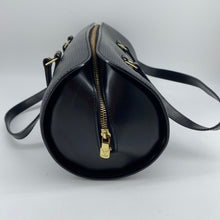 Load image into Gallery viewer, Louis Vuitton papillon