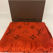 Load image into Gallery viewer, Louis Vuitton Red Yarn Scarf