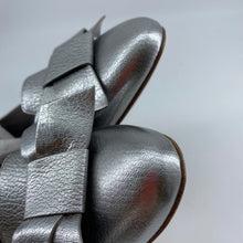 Load image into Gallery viewer, MiuMiu Flats