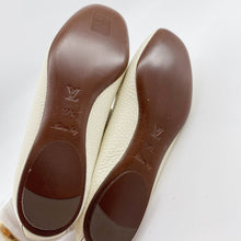 Load image into Gallery viewer, Louis Vuitton Flat Leather Shoes