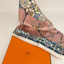 Load image into Gallery viewer, Hermes silk scarf