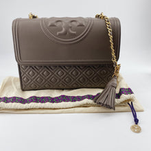 Load image into Gallery viewer, Tory Burch Fleming Convertible Shoulder Bag