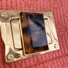 Load image into Gallery viewer, Louis Vuitton Clutch