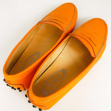 Load image into Gallery viewer, Tod's orange flat shoes