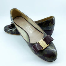 Load image into Gallery viewer, Salvatore Ferragamo heels