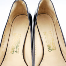 Load image into Gallery viewer, Salvatore Ferragamo heels