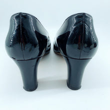 Load image into Gallery viewer, Salvatore Ferragamo heels