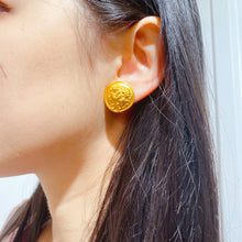 Load image into Gallery viewer, Chanel Gold Earrings