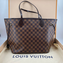 Load image into Gallery viewer, Louis Vuitton Damier Neverfull MM