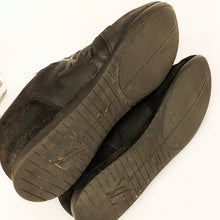 Load image into Gallery viewer, Louis Vuitton sneakers