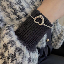 Load image into Gallery viewer, Tiffany Heart Bracelet TWS