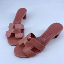 Load image into Gallery viewer, Hermes sandal