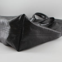 Load image into Gallery viewer, Balenciaga Agneau Logo Printed Carry Tote TWS