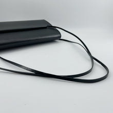 Load image into Gallery viewer, Louis Vuitton Dinard shoulder bag