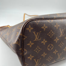 Load image into Gallery viewer, Louis Vuitton never full MM
