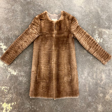 Load image into Gallery viewer, S'Maxmara mink & wool coat Size US6