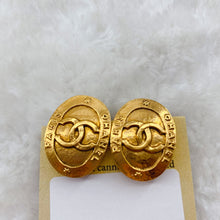 Load image into Gallery viewer, Chanel vintage gold ear clips
