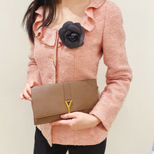 Load image into Gallery viewer, Chanel Black Camellia Brooch