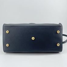 Load image into Gallery viewer, Yves Saint Laurent Classic Y Cabas Leathe Small bag TWS