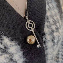 Load image into Gallery viewer, Tiffany Key necklace