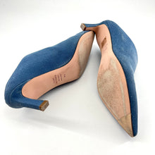 Load image into Gallery viewer, Stuart Weitzman The Mira Pump