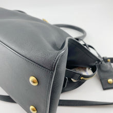 Load image into Gallery viewer, Yves Saint Laurent Classic Y Cabas Leathe Small bag TWS