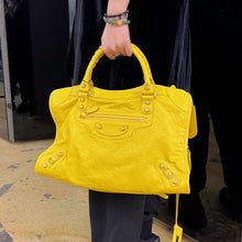 Load image into Gallery viewer, Balenciaga City Giant Bag Leather Medium