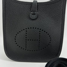 Load image into Gallery viewer, Hermes Evelyn 16 Black