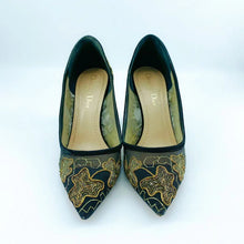 Load image into Gallery viewer, Christian Dior embroidered high heels