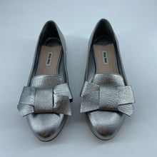 Load image into Gallery viewer, MiuMiu Flats