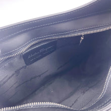 Load image into Gallery viewer, Salvatore Ferragamo shoulder bag