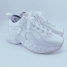 Load image into Gallery viewer, Acne Studios Exclusive White Nappa Manhattan Sneakers