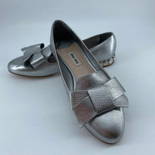 Load image into Gallery viewer, MiuMiu Flats