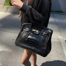 Load image into Gallery viewer, Hermes Birkin35 Bag Black Crocodile Gold Hardware