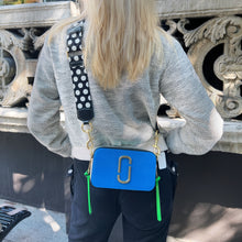 Load image into Gallery viewer, Marc Jacobs Snapshot leather bag