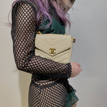 Load image into Gallery viewer, Chanel Cream Vintage Caviar Leather V Stitch Shoulder Bag