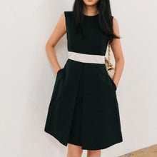 Load image into Gallery viewer, MaxMara dress TWS pop