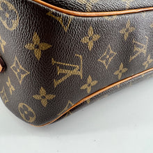 Load image into Gallery viewer, Louis Vuitton Blois Crossbody Bag TWS pop