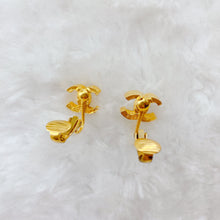 Load image into Gallery viewer, Chanel vintage gold ear clips