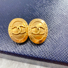 Load image into Gallery viewer, Chanel vintage gold ear clips