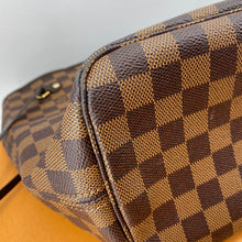 Load image into Gallery viewer, Louis Vuitton Damier Neverfull MM