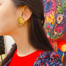 Load image into Gallery viewer, Chanel Vintage single earring
