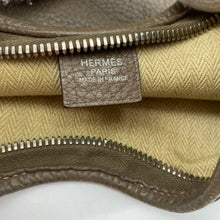 Load image into Gallery viewer, Hermes Etupe color shoulder bag